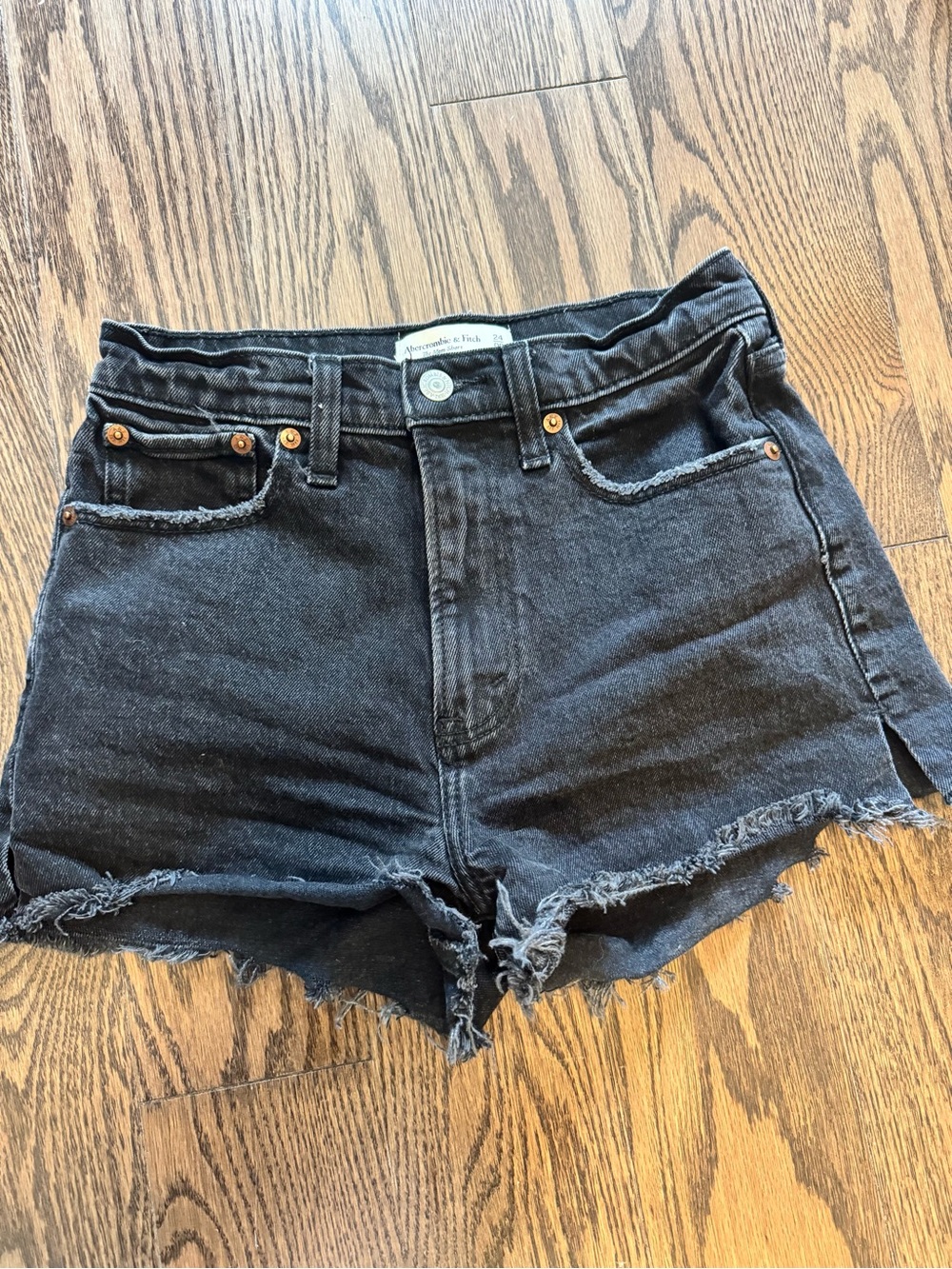 Black - The Mom Shorts High Rise